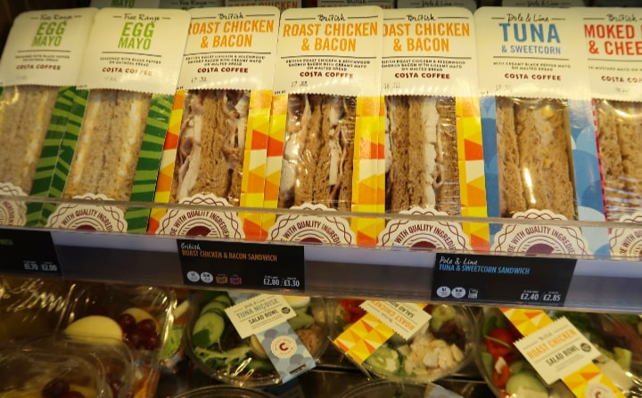 カフェのサンドイッチ